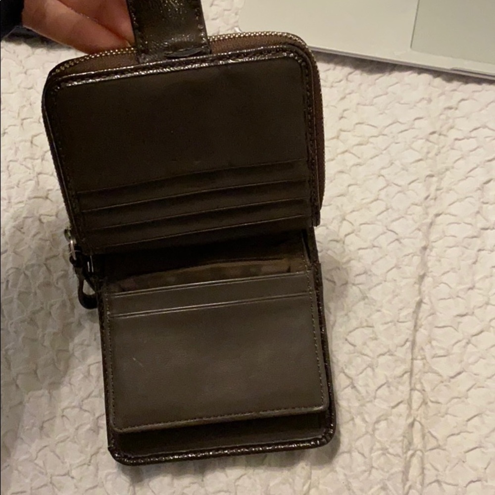 wallet - Picture 3 of 4